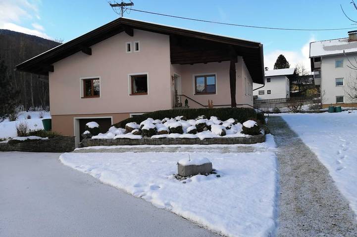 Ferienwohnung für 7 Personen, mit Garten und Terrasse in Götzens