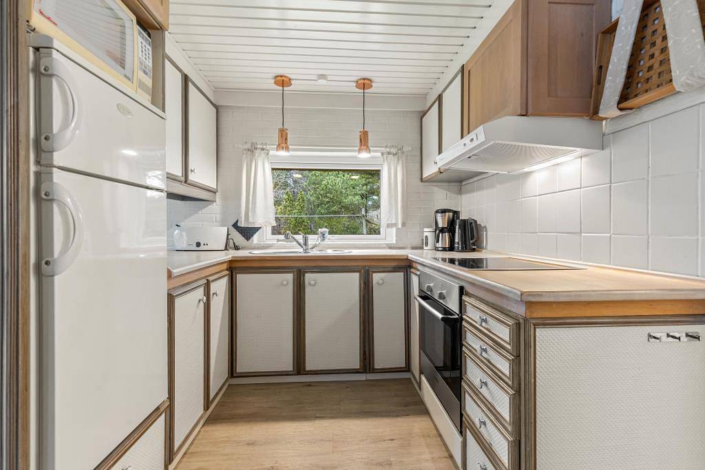 Gemütliches Reetdachhaus mit geschlossener Terrasse, 6 Personen in Blavand, Varde