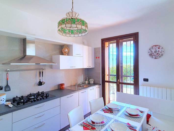 Ferienhaus für 4 Personen, mit Terrasse, kinderfreundlich in Comune di Luino - 2