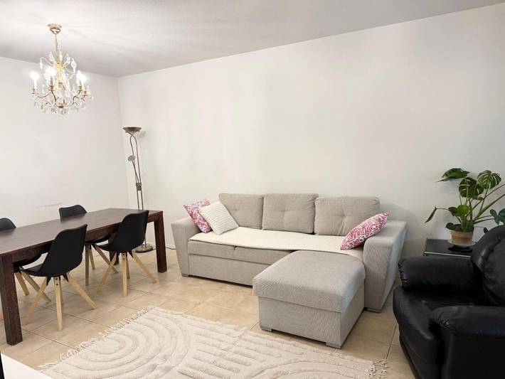 Apartament wakacyjny dla 11 osób, z Balkon i Taras w Helsinki