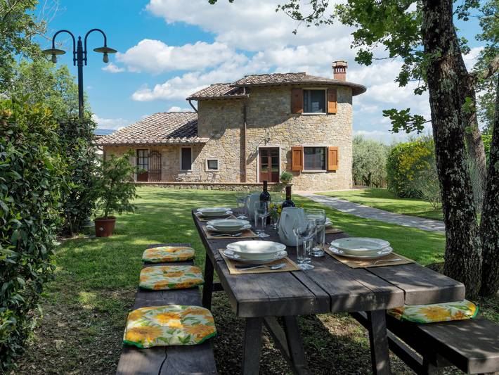 Location de vacances pour 8 personnes, avec vue et jardin à Radda in Chianti - 2