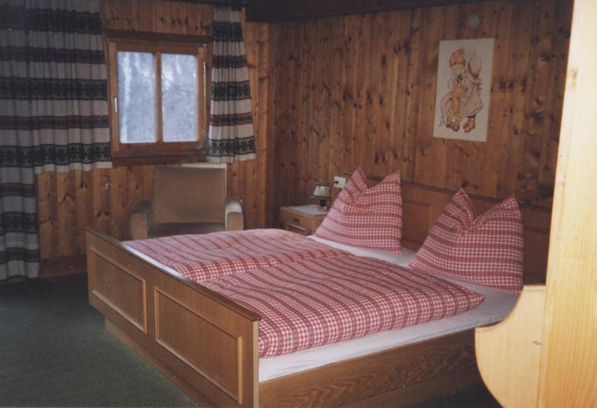 Ganze Ferienwohnung, Ferienwohnung für 4 Personen mit Balkon in St. Veit in Defereggen, Bezirk Lienz