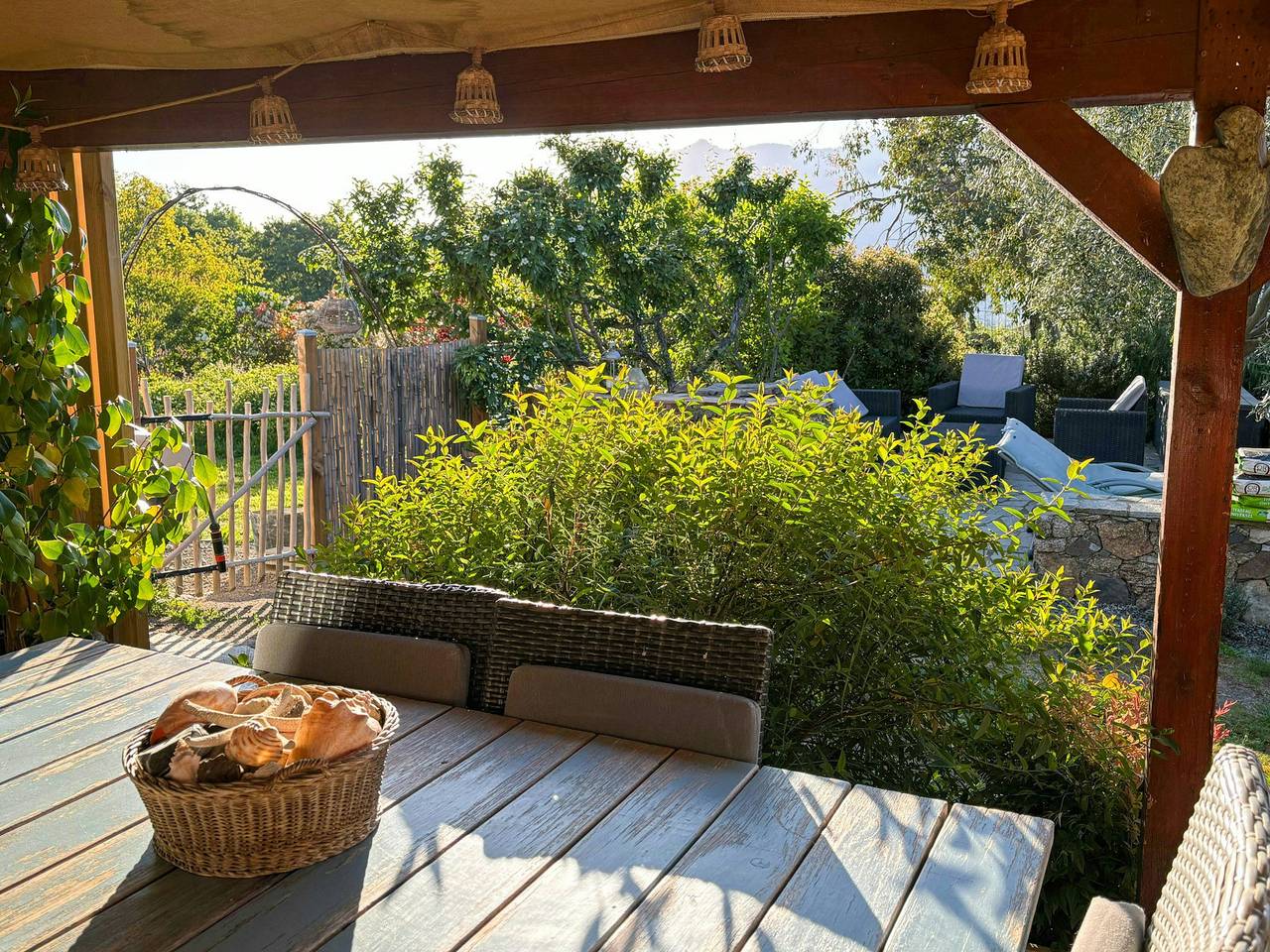 Traditioneller Schafstall im Herzen des Niolu in Lozzi, Regionaler Naturpark Korsika