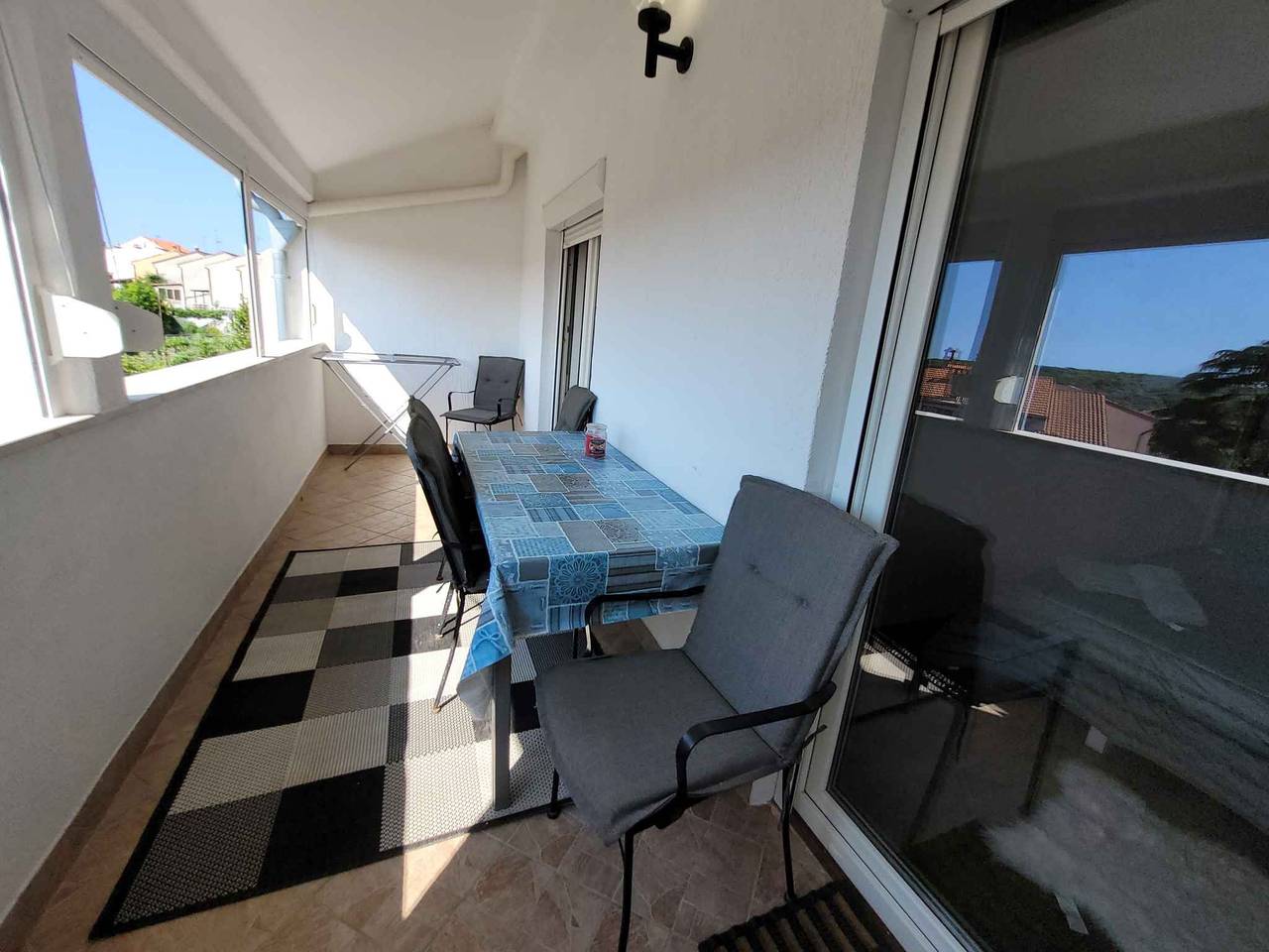 Geheel vakantieappartement, Vakantieappartement met airconditioning en balkon in Pula-Medulin, Pula
