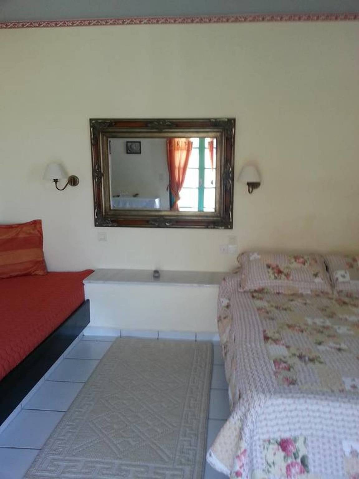 Entire apartment, Peaceful And Very Relaxing Suite near Crete Sea view, shared pool, air condition in Koutouloufari, Iraklio-Heraklio region