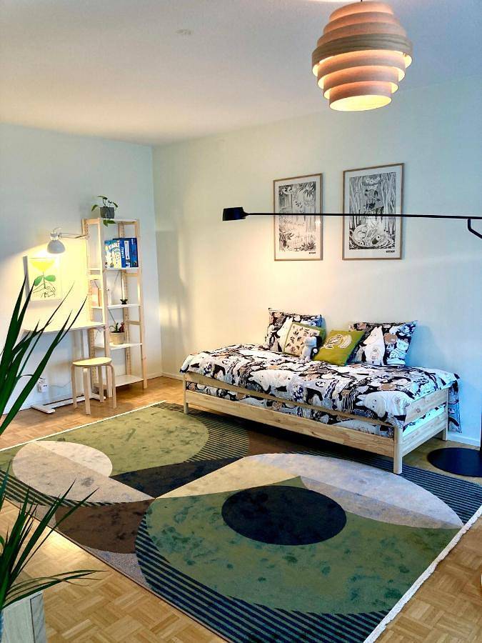 Ferienwohnung für 5 Personen, mit Garten und Pool sowie Sauna und Ausblick, kinderfreundlich in Helsinki