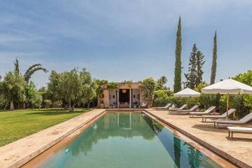 Villa pour 16 Personnes dans arrondissement d'Annakhil, Marrakech, Photo 1