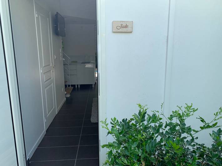 Gîte pour 2 personnes, avec piscine et terrasse dans Plage de l'Autre Bord - 2