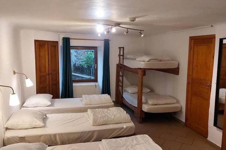 Location de vacances pour 30 personnes, avec Jacuzzi ainsi que Jardin et Sauna à Lierneux - 4