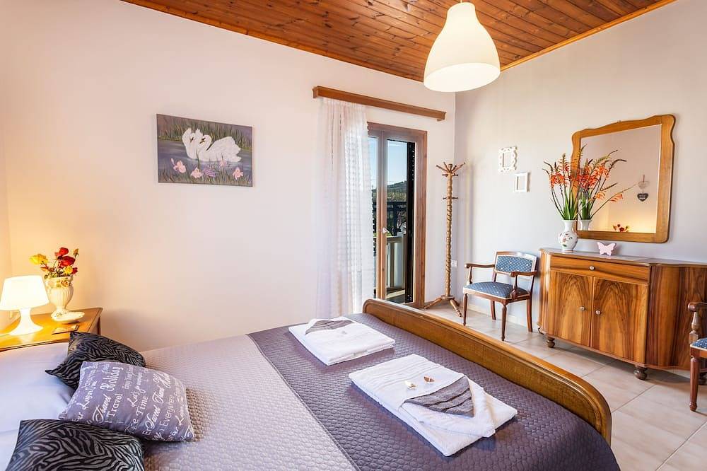 Santy Villa (Gerani, Chania) in Platanias, Chania region