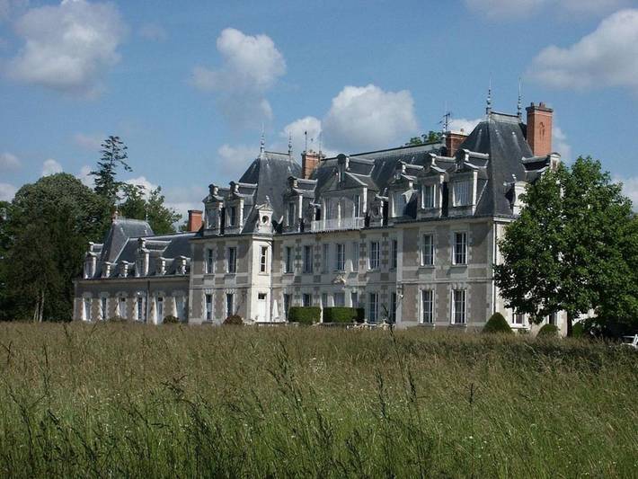 Location de vacances pour 6 personnes, avec sauna et terrasse ainsi que jardin et piscine à Monnaie - 2