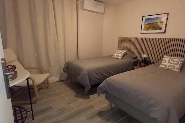 Villa located a 10-minute walk from the charming Provençal village of Grans in Grans, Mittelmeerküste (Frankreich)