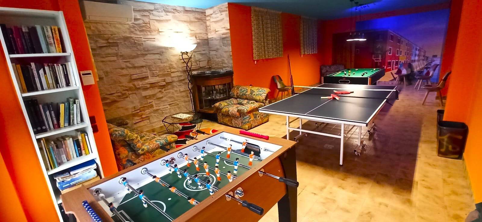 Lukas Home mit Herz: 4-Zimmer-Wohnung für 10 Personen mit privatem Garten in Merone, Brianza