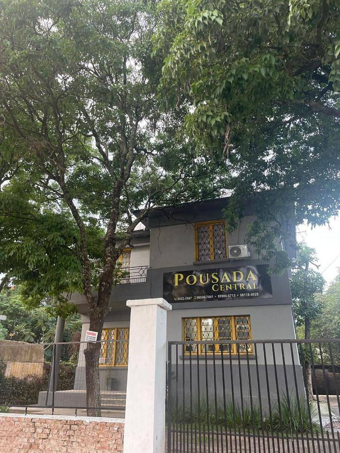 Pousadas para 2 pessoas, com jardim e vista e ainda terraço, com animais de estimação em Uruguaiana