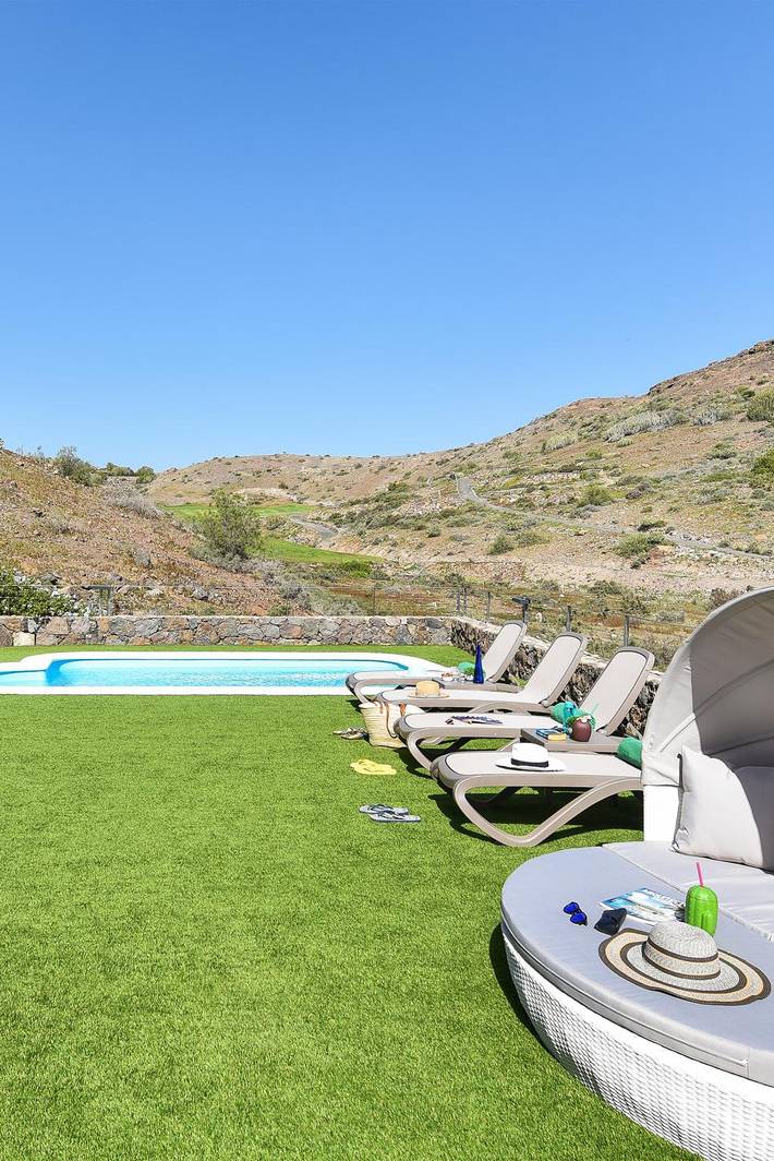 Casa rural para 4 personas, con piscina además de terraza y jardín en Salobre - 2