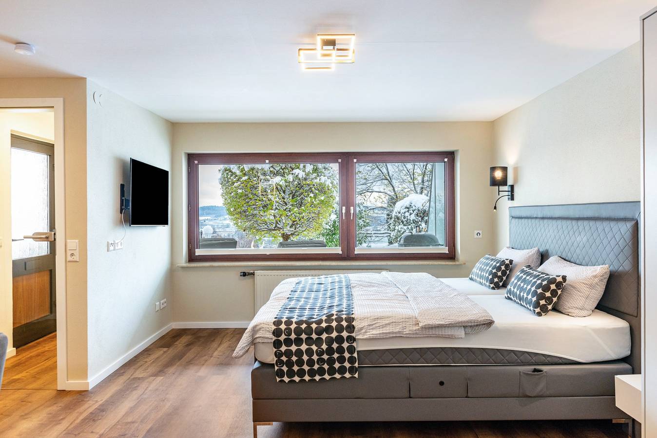Ganze Wohnung, Apartment „Behling“ mit Bergblick, privater Terrasse und Wlan in Frickingen, Region Bodensee-Oberschwaben