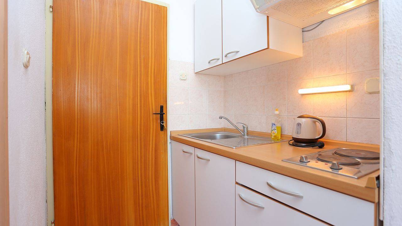 Ganzes Studio, Studio für 2 Personen (17 m²) in Igrane in Igrane, Makarska Riviera