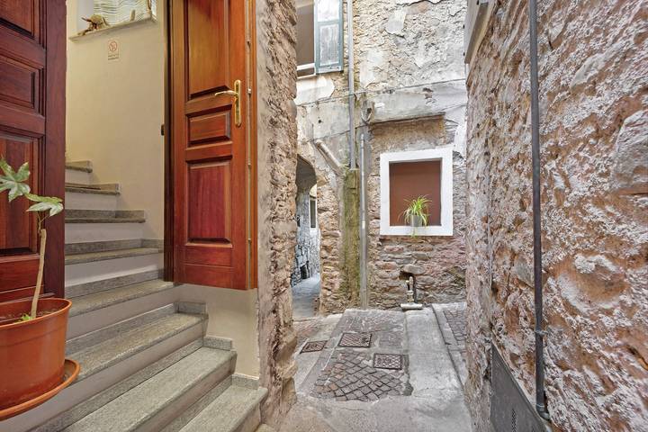 Appartamento intero, Appartamento 'La Casa Tonda in Dolceacqua, Alpi Liguri