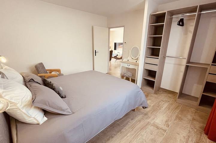 Location de vacances pour 6 personnes, avec terrasse ainsi que jardin et jacuzzi à Vensac - 4