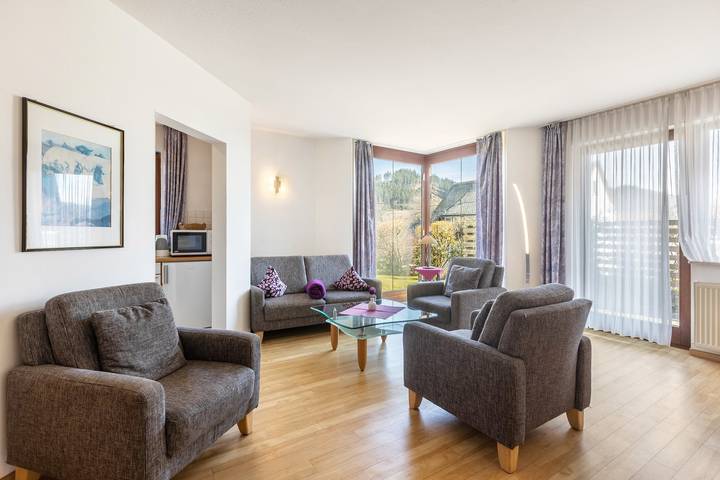 Ganze Wohnung, Ferienwohnung 'Orenberg 2' mit Terrasse in Willingen, die Mittelgebirge