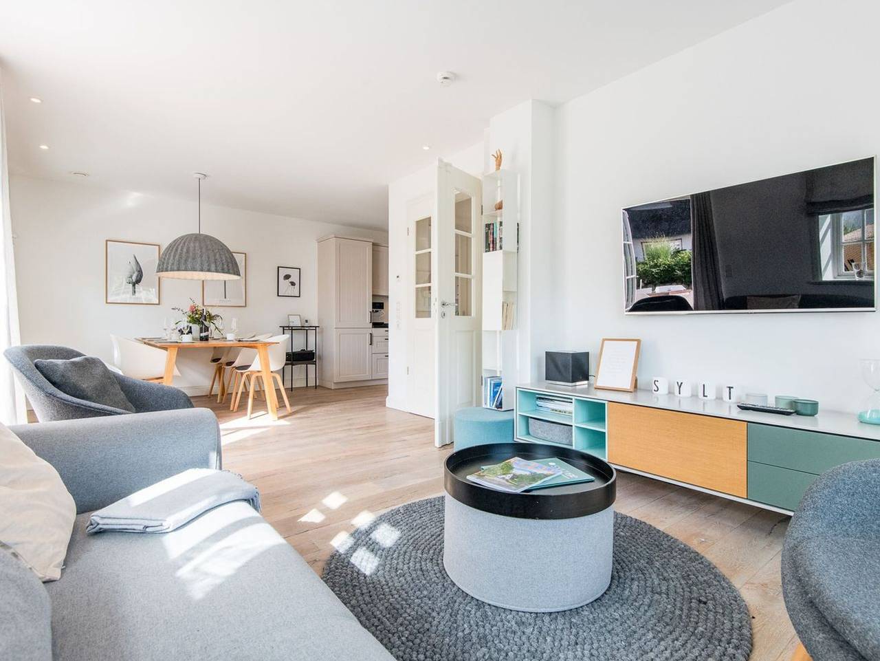 Landhaus Hygge - Exklusives Luxus-Hausteil mit ca. 130 m² und 4 Zimmern, für bis zu 6 Personen. in Wenningstedt, Sylt