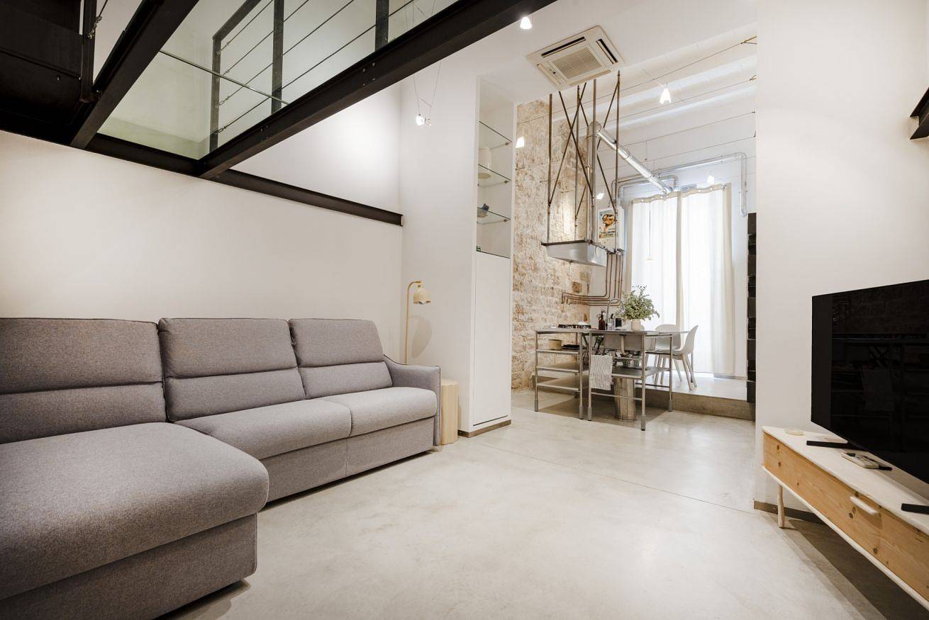 Appartement entier, Palazzo D'Amelj in Bari, Province de Bari