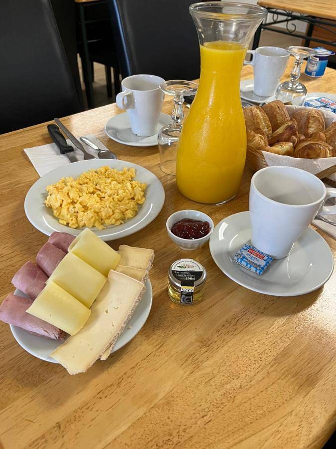 Hôtel pour 4 personnes, avec jardin et terrasse dans La Pointe-Rouge - 4