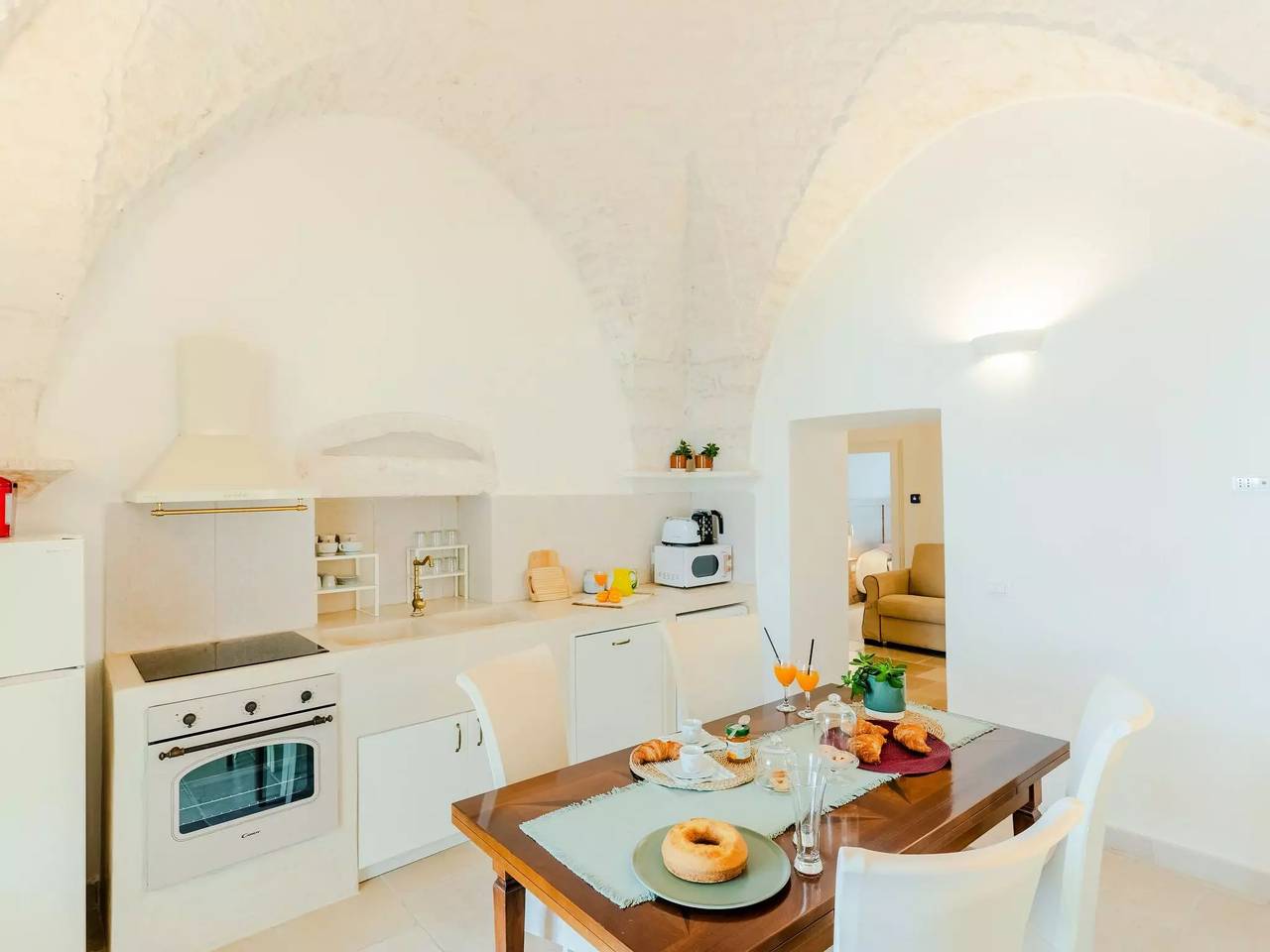 Apartamento entero, 5 estancias 6 personas in Carovigno, Salento