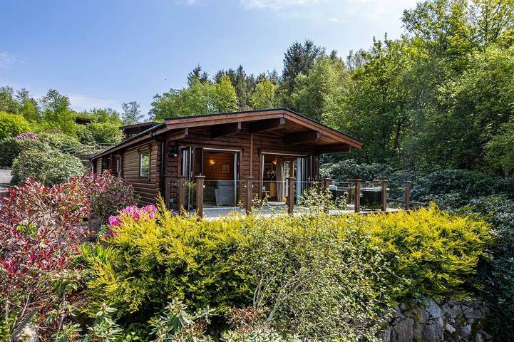 Log cabin for 6 people, with garden in Kippford
