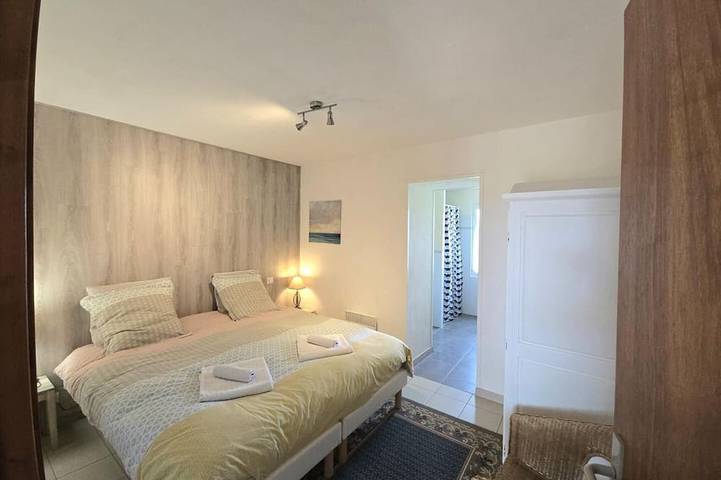 Location de vacances pour 6 personnes, avec piscine et jardin à Saint-Rémy (Dordogne) - 2