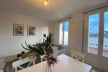 Gîte pour 6 personnes, avec terrasse à Nanterre