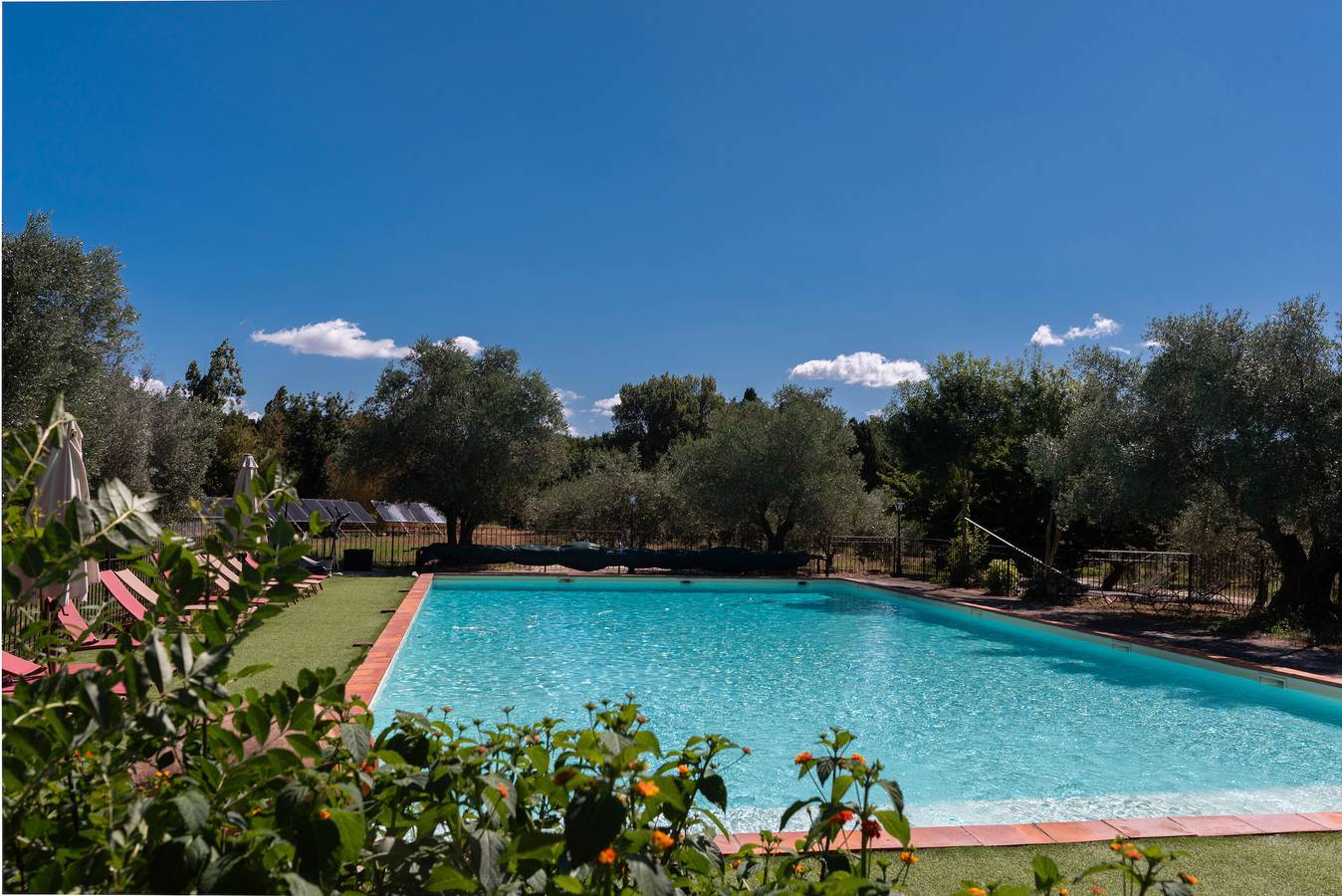 Casa de vacaciones 'Sardane' con vistas a las montañas, piscina compartida y terraza compartida in Le Soler, Region de Perpignan