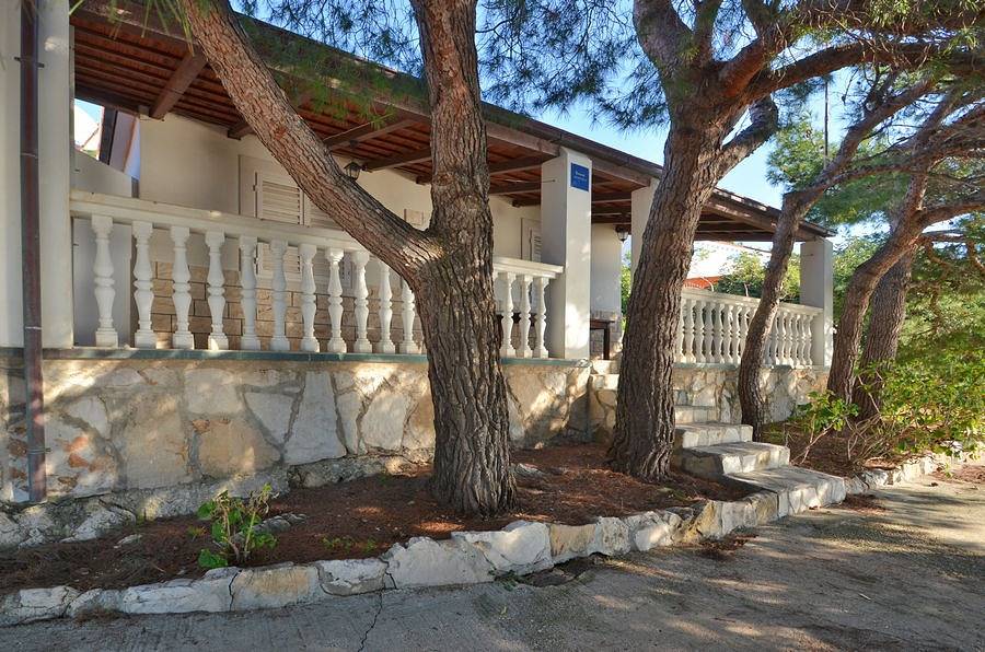Ferienhaus in Karbuni mit Meerblick, Balkon, Klimaanlage, W-Lan (5095-2) in Blato, Korcula