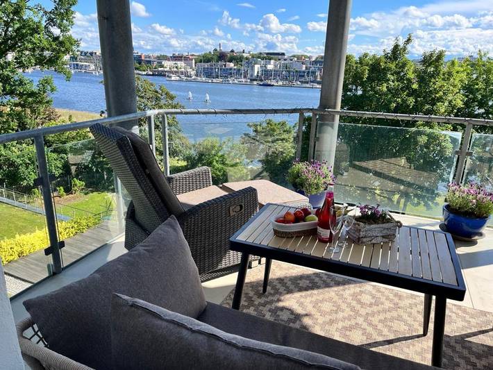 Ferienwohnung für 5 Personen, mit Balkon und Terrasse sowie Garten und Ausblick