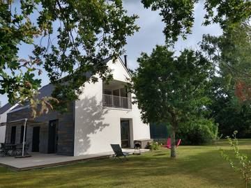 Gîte pour 8 personnes, avec jardin et terrasse dans Plage du Roaliguen
