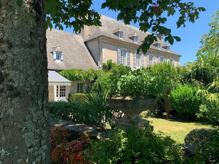 Chambre d’hôte pour 2 personnes, avec Terrasse et Jardin ainsi que Piscine et Vue