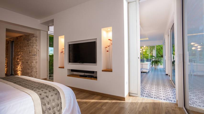 Location de vacances pour 2 personnes, avec jardin ainsi que jacuzzi et terrasse à Carnas - 3