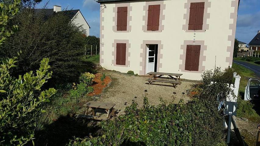Location de vacances pour 7 personnes, avec Terrasse ainsi que Jardin et Vue dans Plage De La Granville - 2