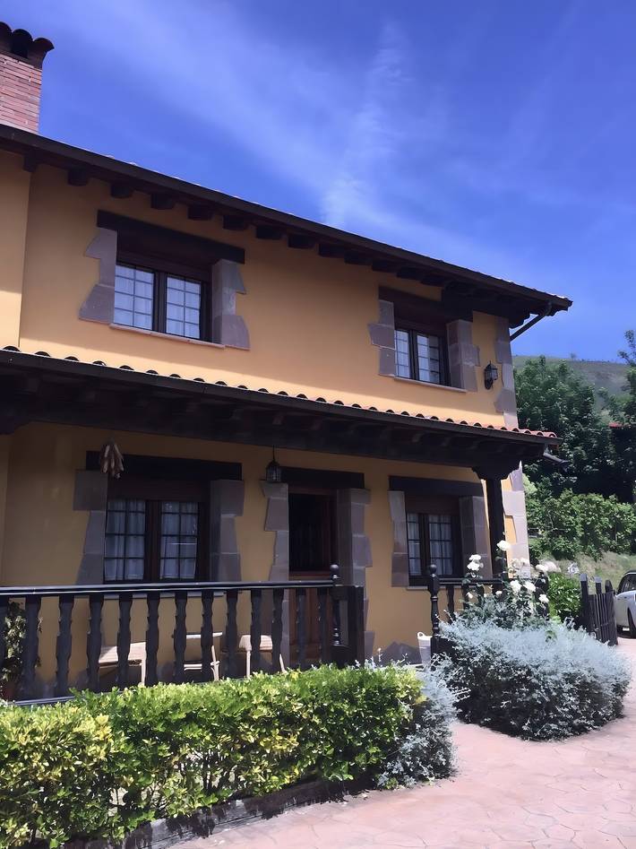 Casa rural para 6 personas, con Jardín en Val de San Vicente - 2