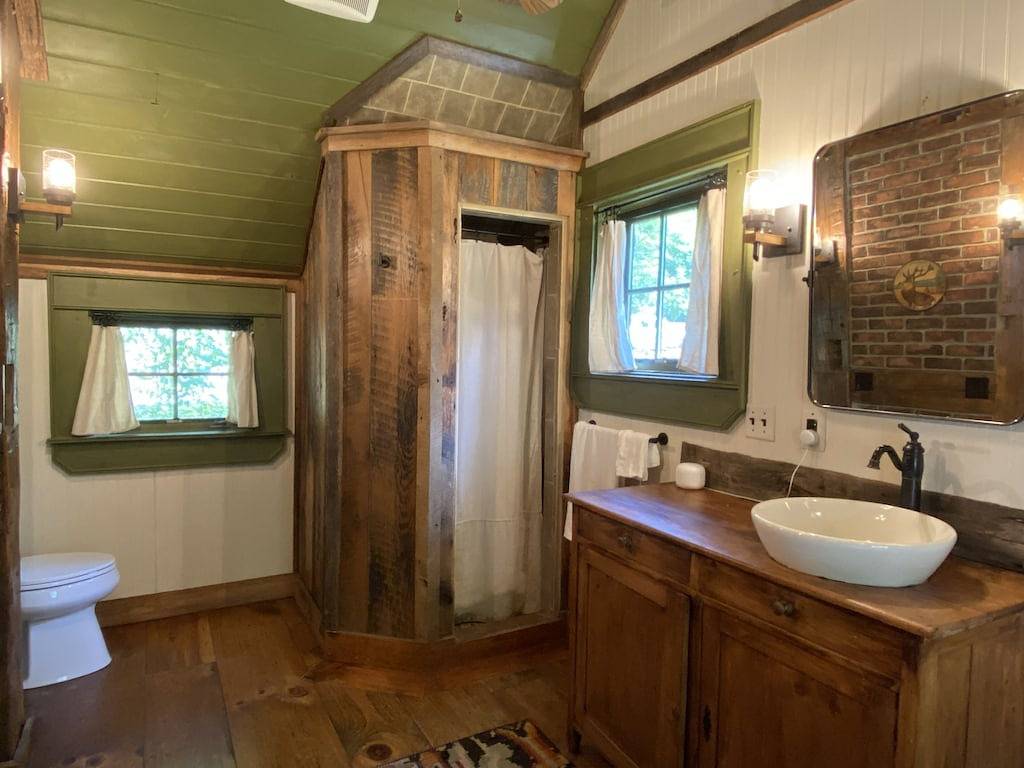 Fish Camp at Waterdance - Log Cabin On The River in Jackson County