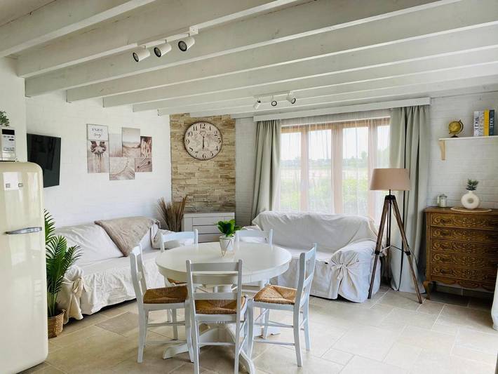 Vakantiepark voor 8 personen, with tuin and uitzicht op het meer as well as uitzicht aan de Belgische Kust