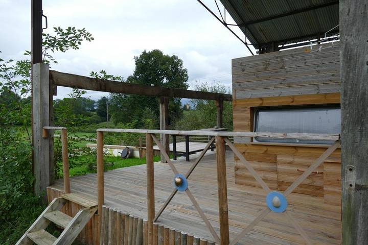 Camping pour 2 personnes, avec jardin et vue dans Massif central - 4