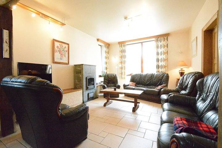 Maison de vacances pour 14 personnes, avec jardin à Daverdisse