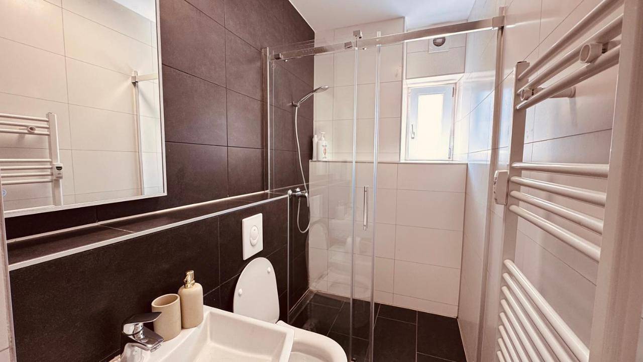 Ganze Wohnung, Two-Bedroom Apartment in Neu-Ulm, Bayerisch Schwaben