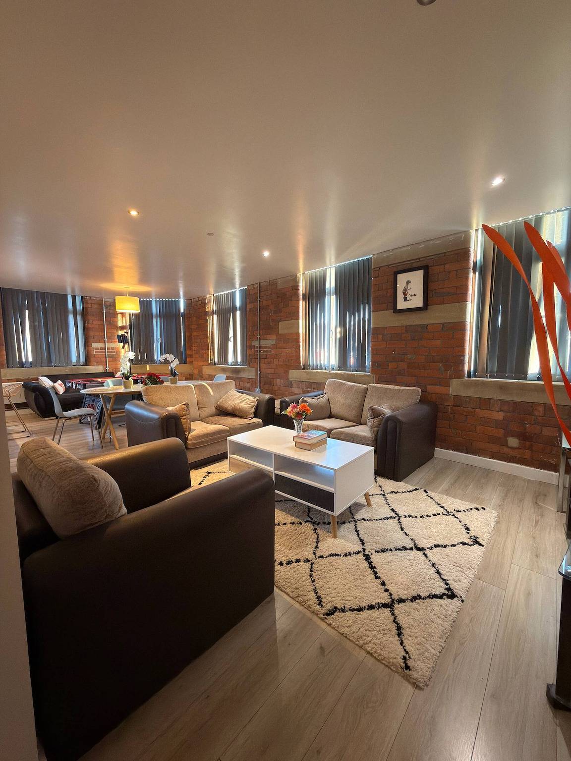 Apartamento entero, Estancias de invierno, Piscina, Wi-Fi, Estacionamiento, 3 camas dobles in Bradford, Yorkshire del Oeste
