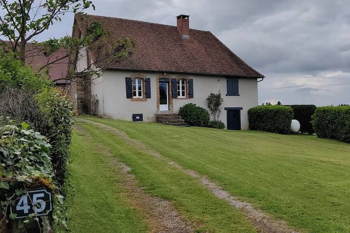 Location de vacances pour 4 personnes à Saint-Priest-Ligoure - 3