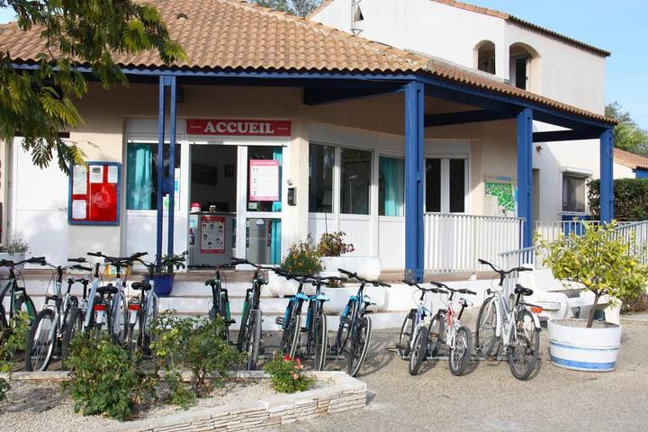 Location de vacances pour 4 personnes, avec jardin ainsi que piscine et bassin pour enfant dans Plage de l'Espiguette - 2