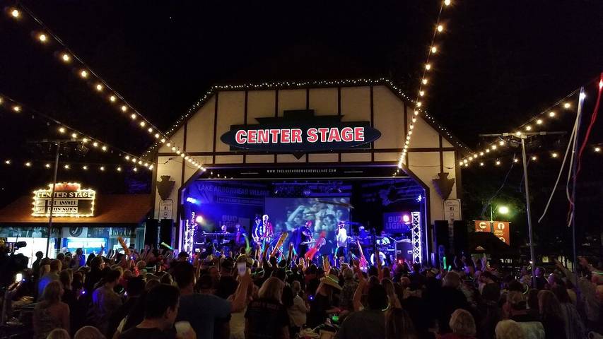Log cabin for 10 people, with yard and balcony in Lake Arrowhead
