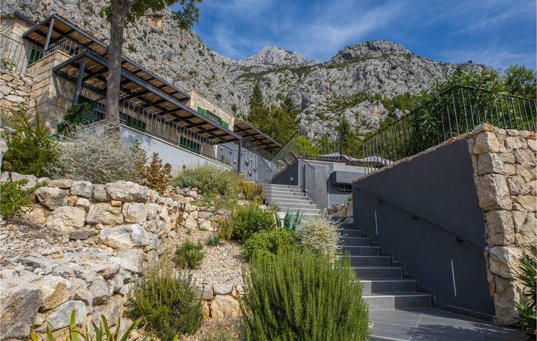 Ferienhaus für 8 Personen, mit Terrasse in Makarska - 2