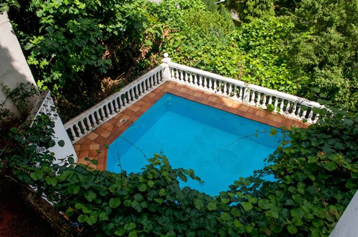 Apartamento de vacaciones para 2 personas, con balcón/terraza además de terraza y piscina en Asturias